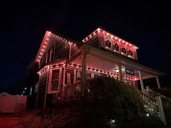 Permanent Holiday Lighting